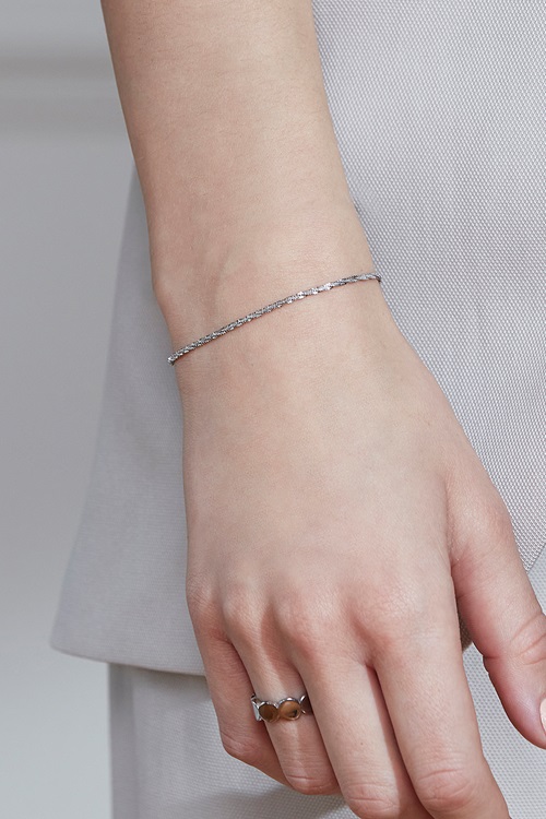 Edblad Armband tinsel thin bracelet dam – bild 4