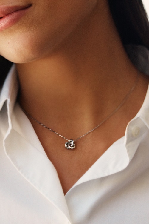 Edblad Infinity Knot Necklace S Silver halsband herr – bild 3
