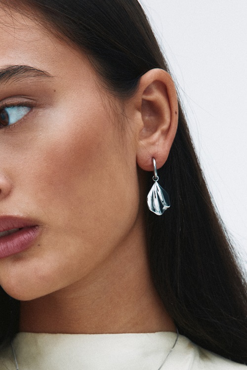 Edblad Petal hoops örhängen dam – bild 2