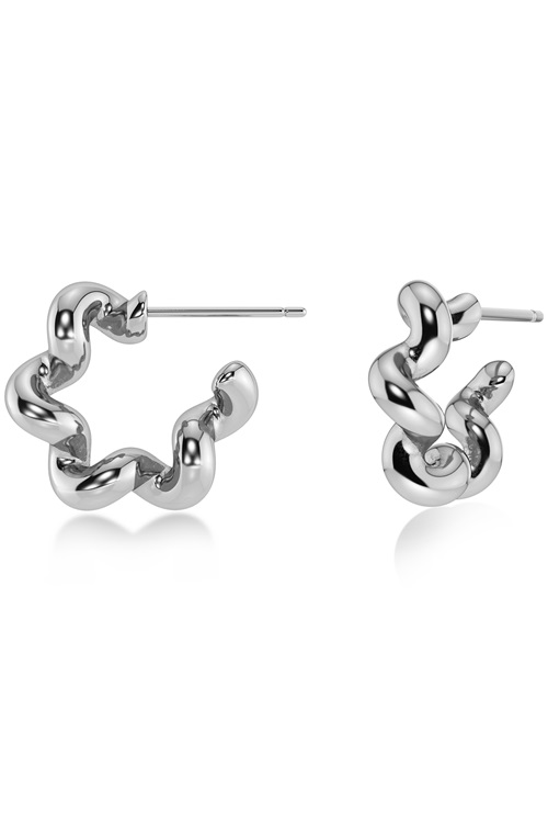 Edblad Spiral hoops i silver – små örhängen att stapla
