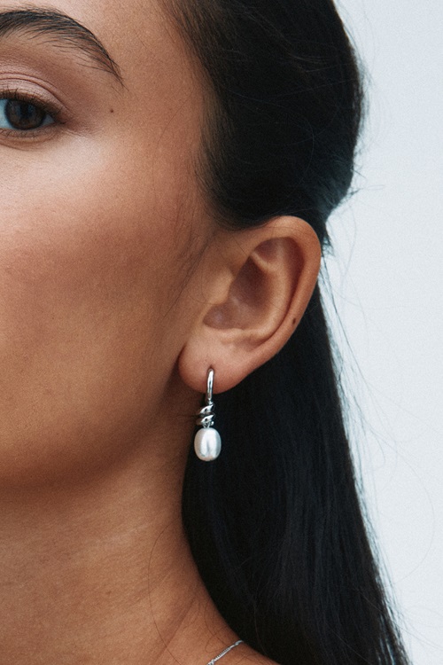Edblad Swivel Earrings Pearl S Steel örhängen dam – bild 8