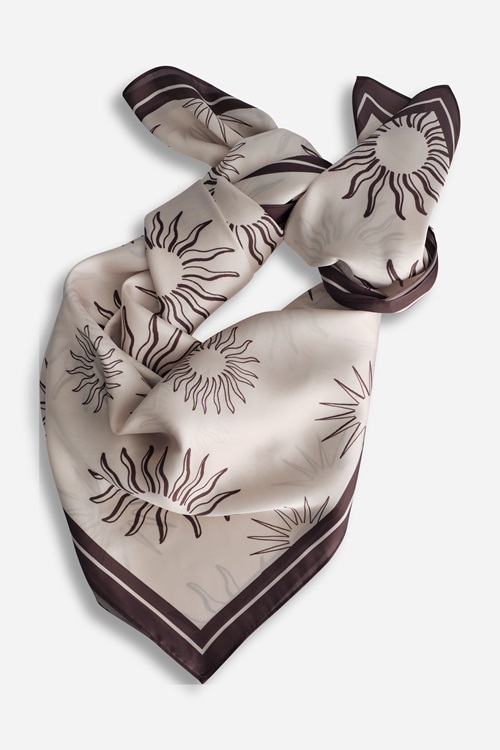 Stockh lm Studio Arabelle – scarf i satäng med tryck