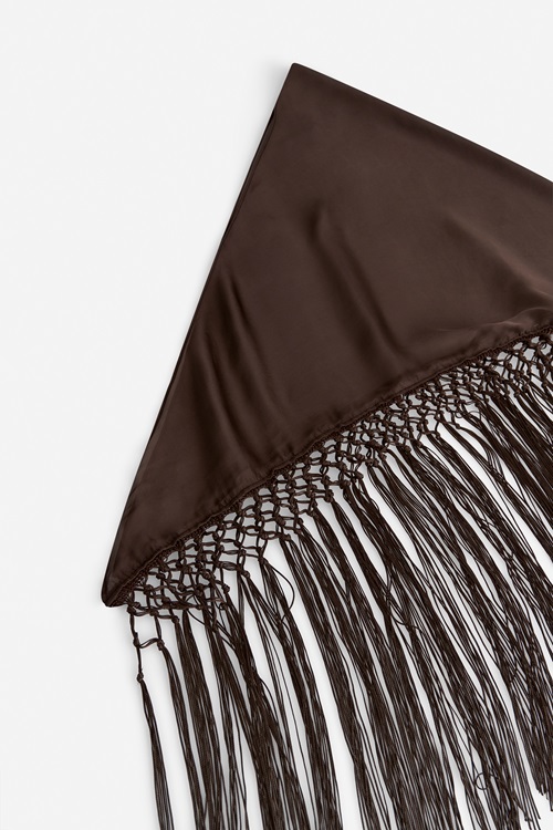 Stockholm Studio Celie triangelscarf med fransar, brun
