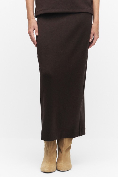 CHOCOLATE BROWN
