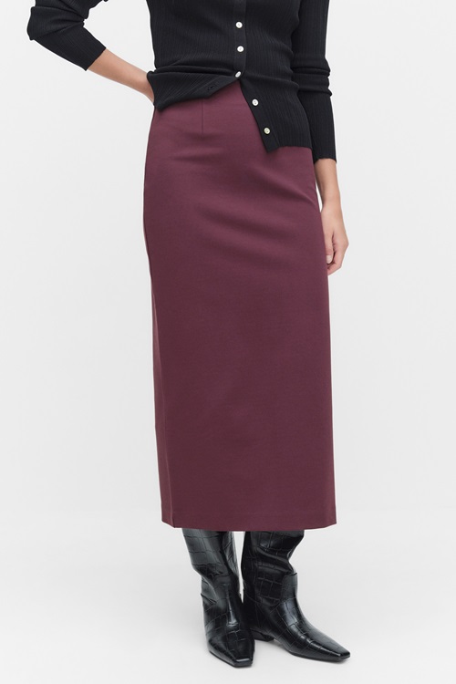 WINE RED
