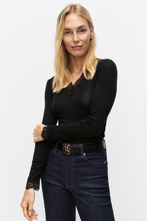 Iris lace top