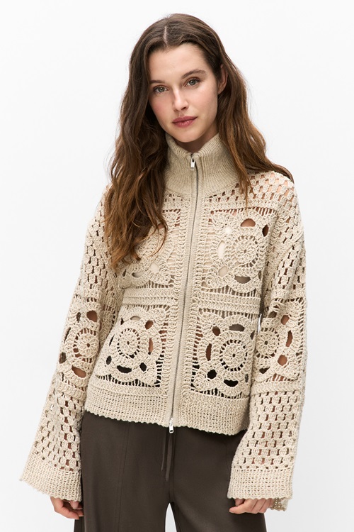 Crosette knit card