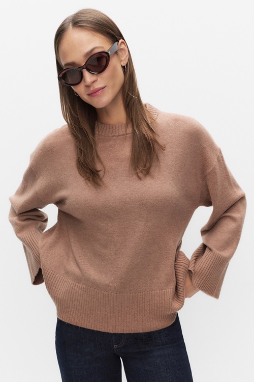 LIGHT BROWN