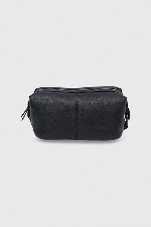 Oliver wash bag 2
