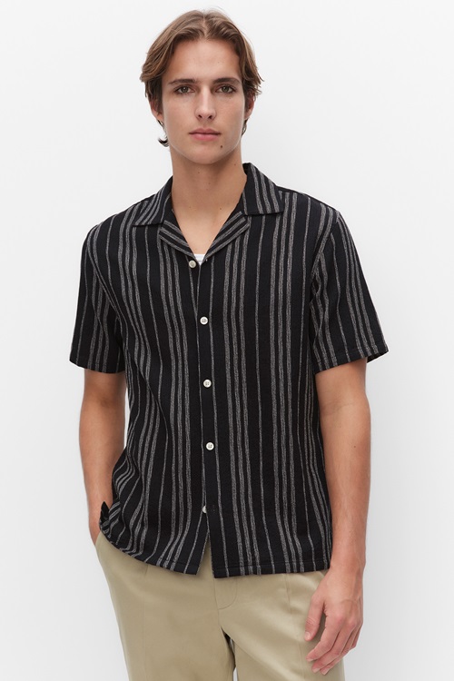 Bläck Perce Stripe Shirt Kortärmade Skjortor Offwhite Stripe Herr S MQ Marqet 2