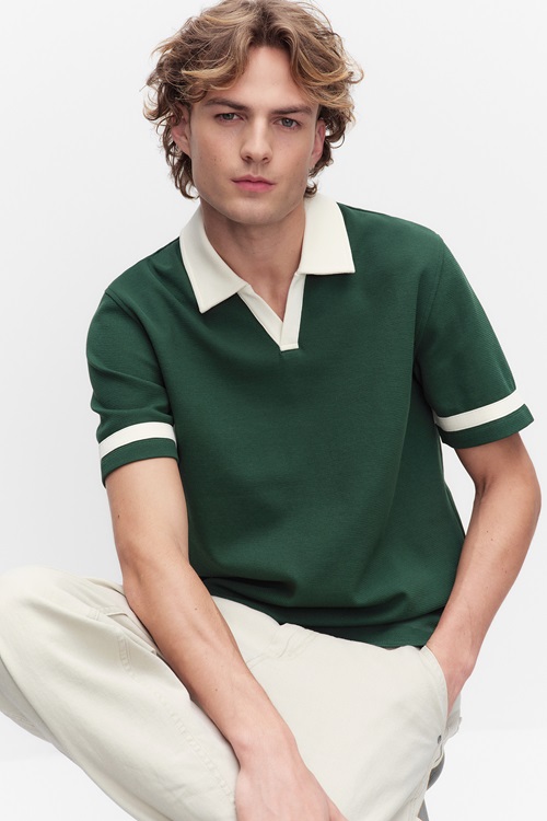 DARK GREEN