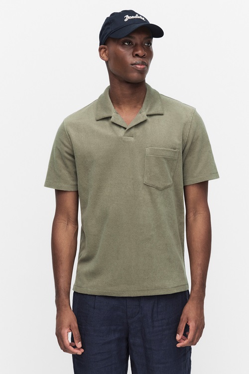 LIGHT GREEN