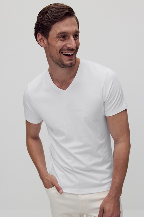 Core V-neck 2