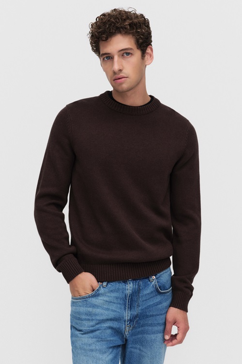 DARK BROWN